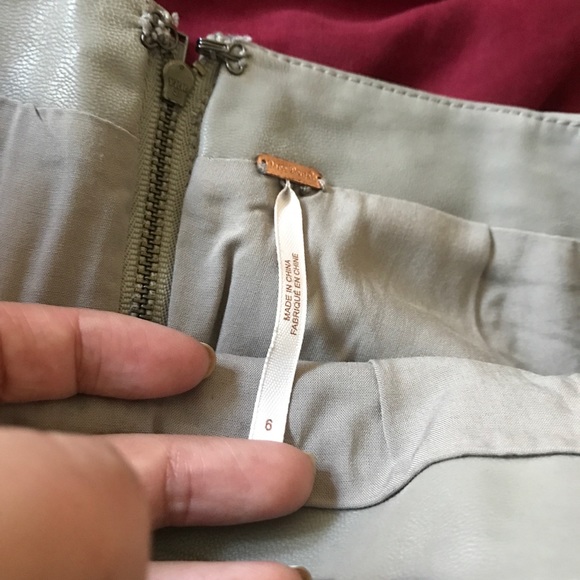 Free People Suede Pencil Skirt Size 6 Modern Femme Vegan Suede Mini Skirt - Picture 3 of 9